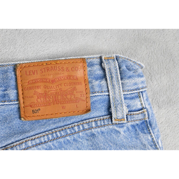 Levis 501 Jeans Womens 27x30 (27x28 Actual) Straight Button Fly Blue Distressed - Picture 2 of 11